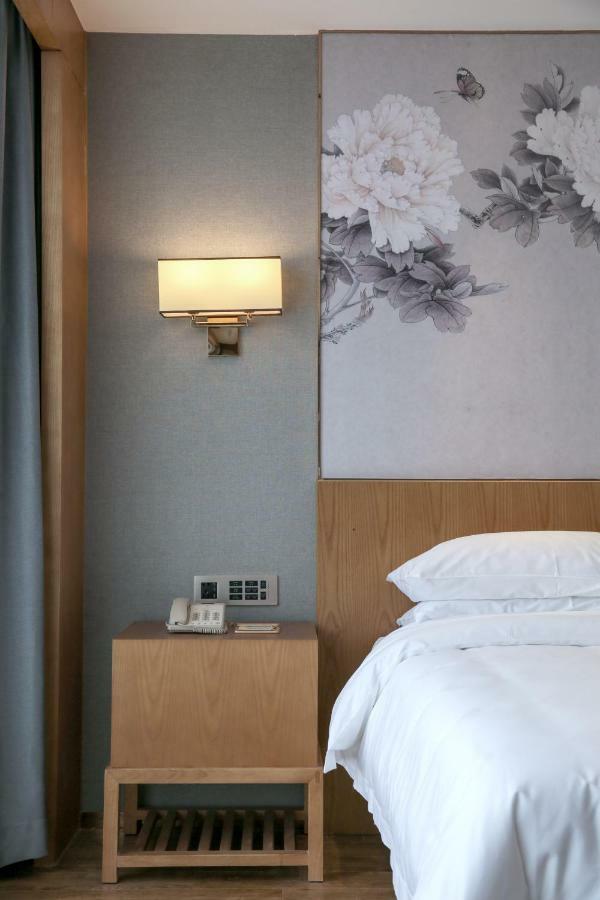 Venus Royal Hotel Foshan Kuiqi Road Metro Station Ngoại thất bức ảnh